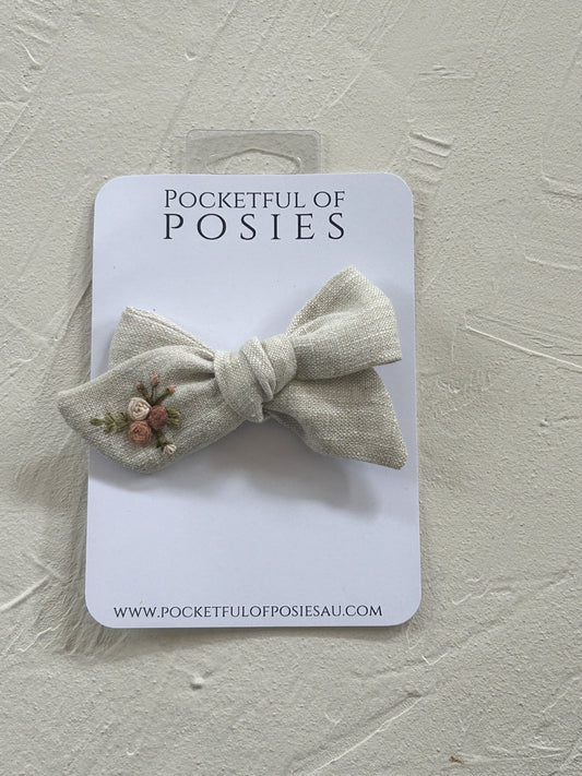 Floral embroidered Stone Linen Evie Bow clip